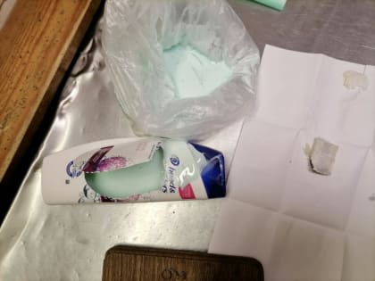 В шампуне для осужденного нашли героин