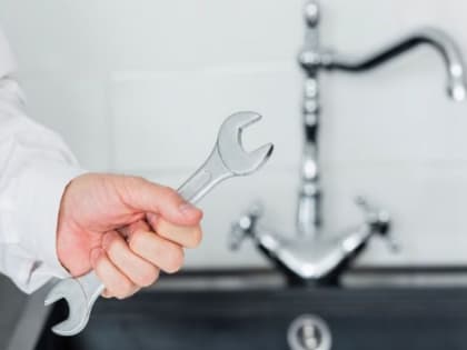 Из-за аварии на сетях водоснабжения в Липецке отключили холодную воду