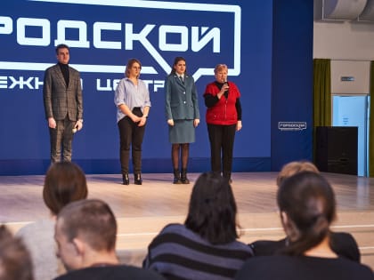 Спектакль по финансовой грамотности «Форум-театр» познакомил студентов с понятием номинальное руководство