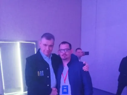 Липецкие партийцы поздравляют Леонида Слуцкого с днём рождения