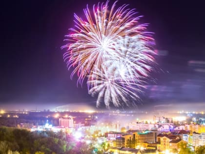 В честь липецких выпускников прогремит салют