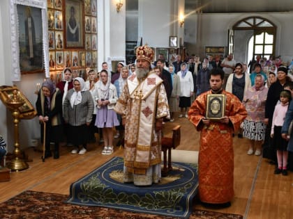 Литургия в Покровском храме города Данкова