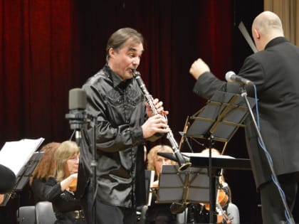 Выходные в Липецке: чемпионат по метанию елок и находки из кругосветного плавания