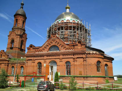 В Космо-Дамиановском храме села Средняя Лукавка освящена мемориальная доска в память о священномученике  Кирилле (Смирнове)