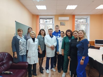 Забота рядом: липецкие молодогвардейцы посетили хоспис