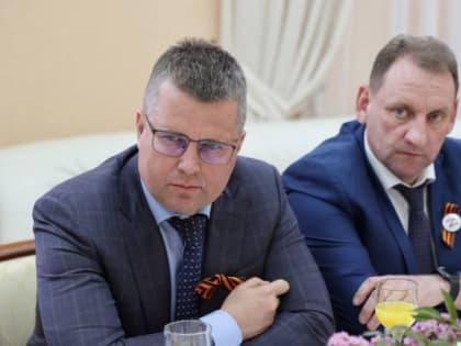 Спикер липецкого облсовета Дмитрий Аверов вновь засобирался в Госдуму