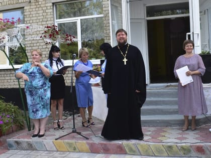 Благочинный Задонского ЦО на празднике  Дня знаний в г. Задонске