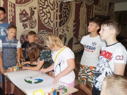 В МБУК "Сырский ПЦКиД" (с..Хрущёвка) 5 июня состоялась спортивно-познавательная программа для детей" Вместе весело шагать".