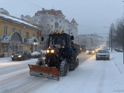 Городские службы Липецка готовы к устранению последствий сильного ветра