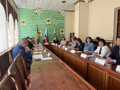 Больше 200 работодателей региона улучшили условия труда на производстве благодаря страховым взносам