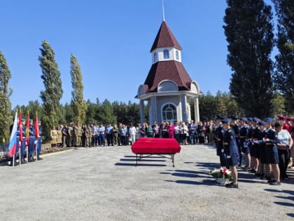 Бои за высоту «Огурец» и перезахоронение советских солдат