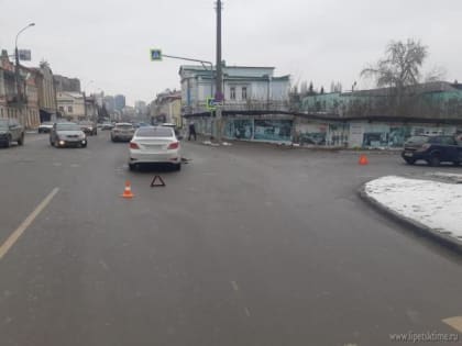 В Липецке в столкновении двух иномарок пострадала пассажирка