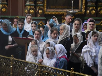 Божественная литургия с участием хоров воскресных школ храмов города Ельца