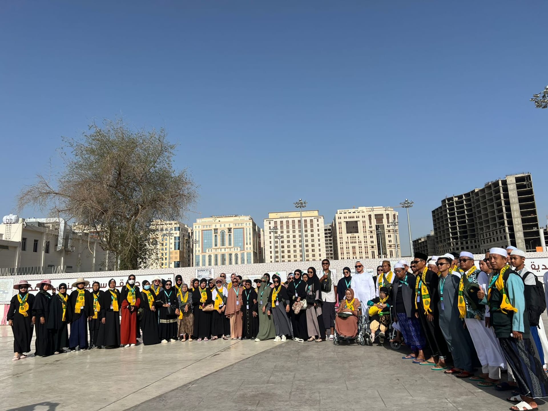 UMROH TASYAKUR KELULUSAN SANTRI SMPIQU DAN SMAIQU