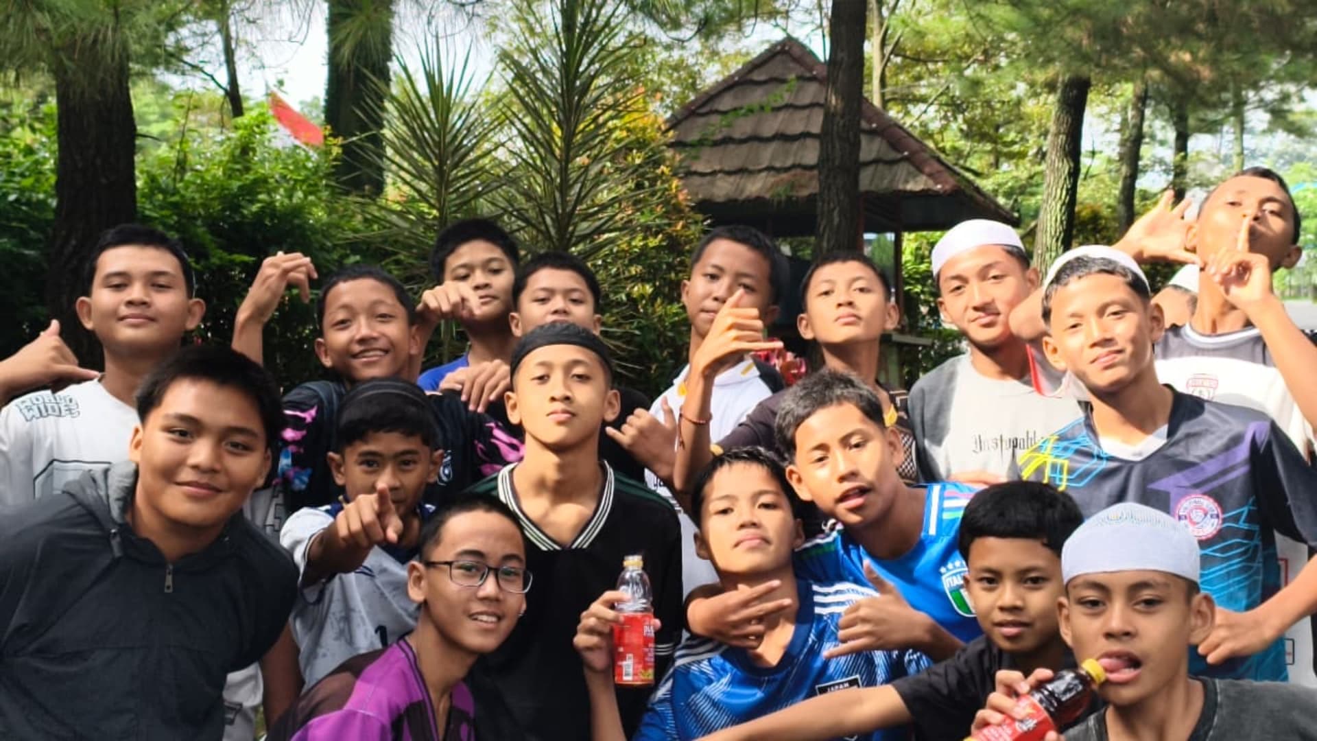 Rihlah Santri SMPIQU al bahjah buyut