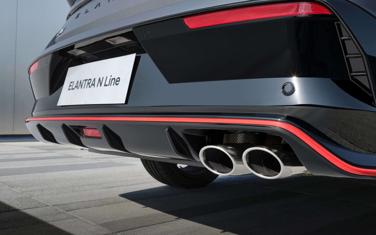 Hyundai Elantra powertrain — engine, battery, or hybrid system