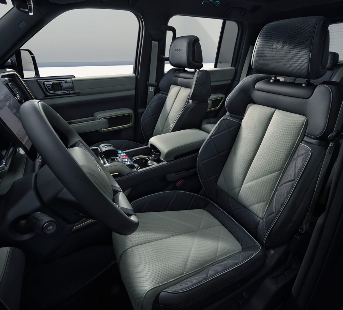 FANG CHENG BAO LEOPARD 5 cabin interior — export configuration
