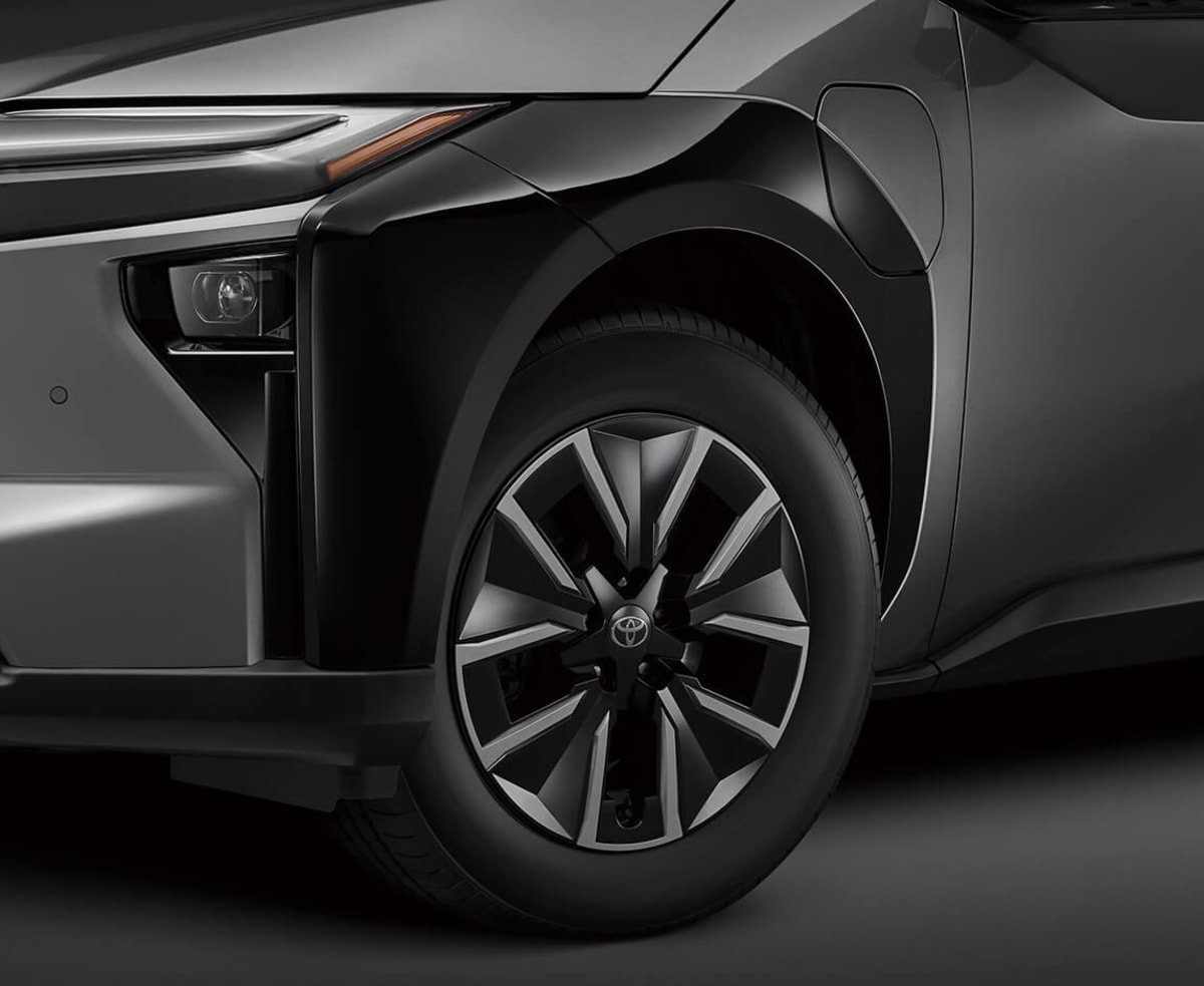 TOYOTA bZ4X powertrain — engine, battery, or hybrid system
