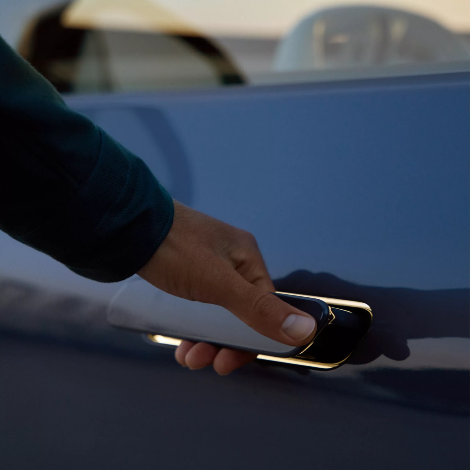BMW iX3 — gallery photo 2