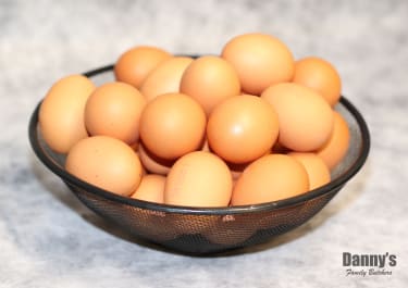15 Medium Eggs