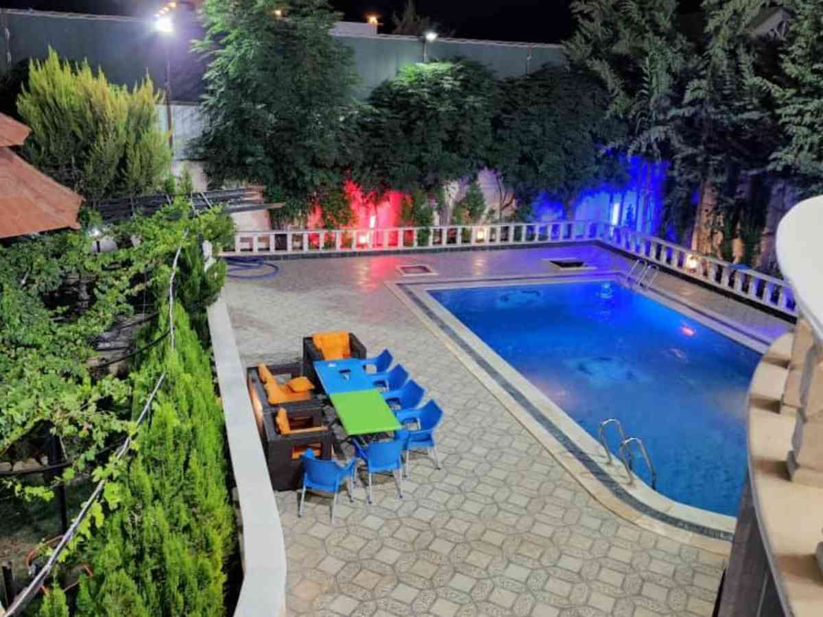 مزرعة 4 غرف 1 صالات 295م² طابق 1 للبيع
