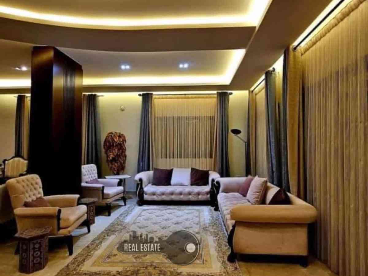 شقة 4 غرف 1 صالات 235م² طابق 4 للبيع