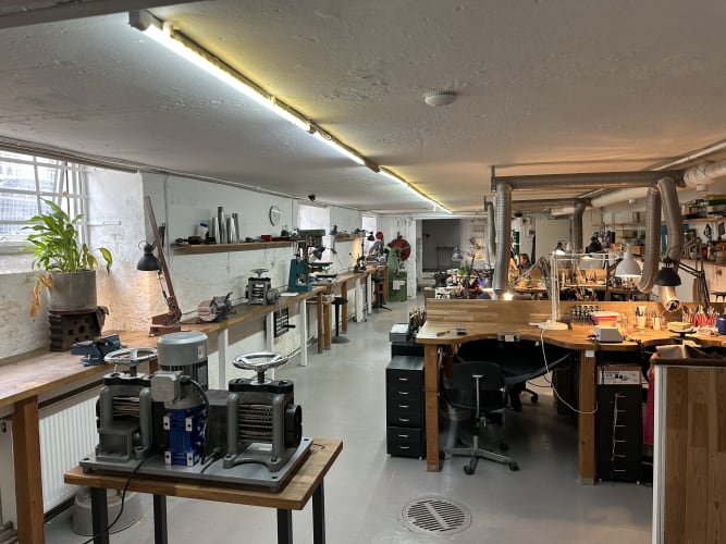 Guldfabrikken smykkekollektiv på Islands Brygge – ledige pladser | Dansk Dynamit