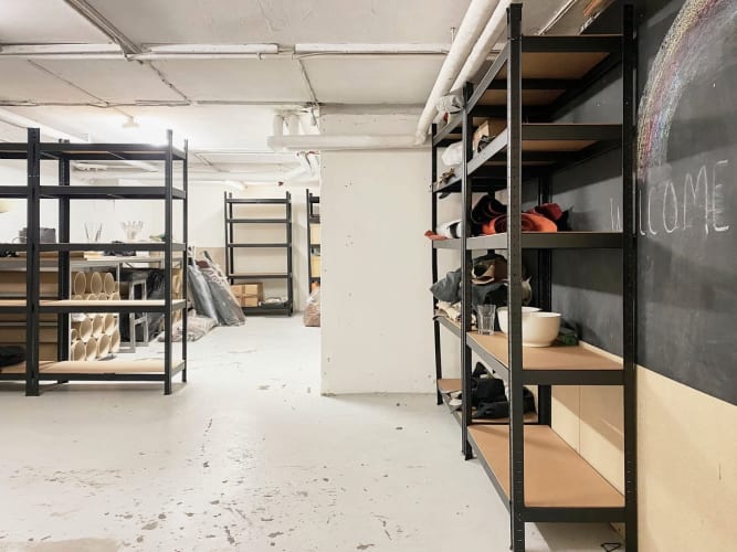 Værksteds plads meget tæt på glyptoteket og havnefronten