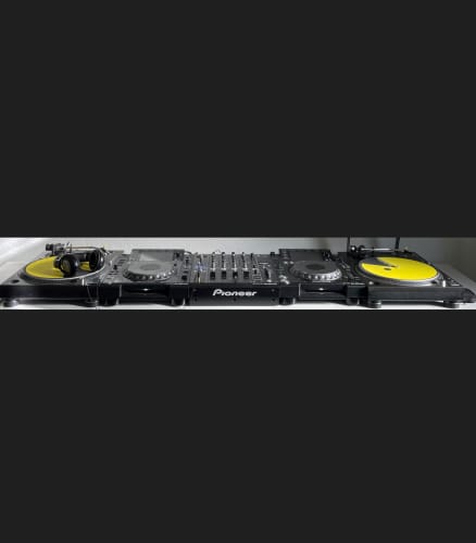 DJ studie og plads i kontorfællesskab