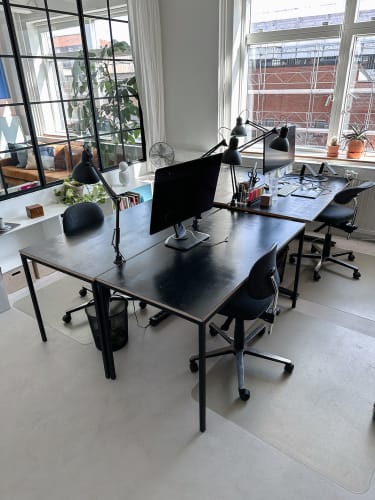 KONTOR/STUDIO MED FOTORUM OG MØDELOKALE