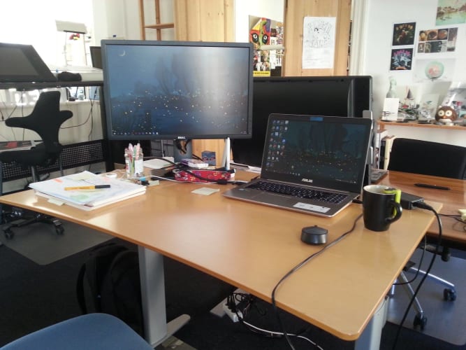 Fast plads til et bord i Tegnestuen Gimle på Nørrebrogade