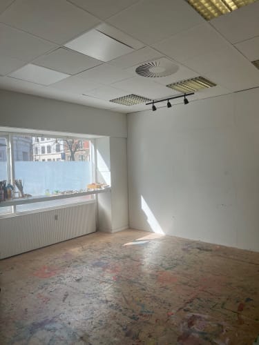 30 m2 dele-værksted i lille atelierfællesskab på indre Østerbro