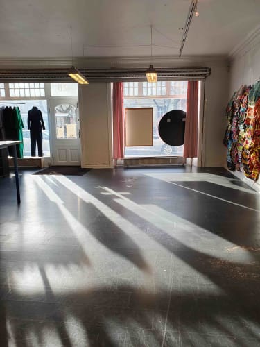 Skønt kontorfællesskab/butik på Frederiksberg Allé