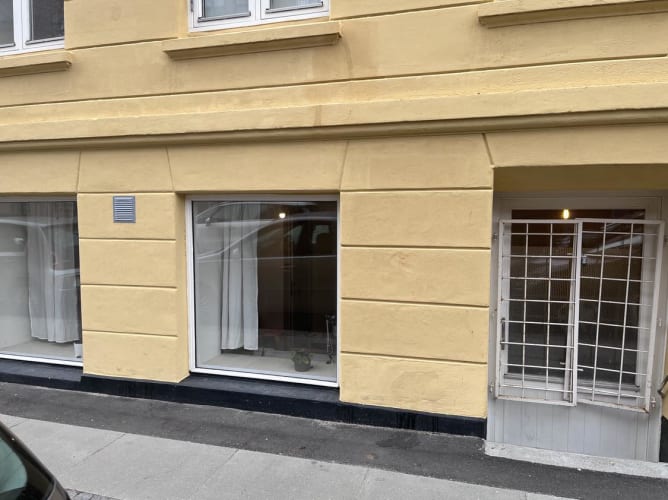 Space of 18m2 in a shared creative workshop in the heart of Vesterbro 