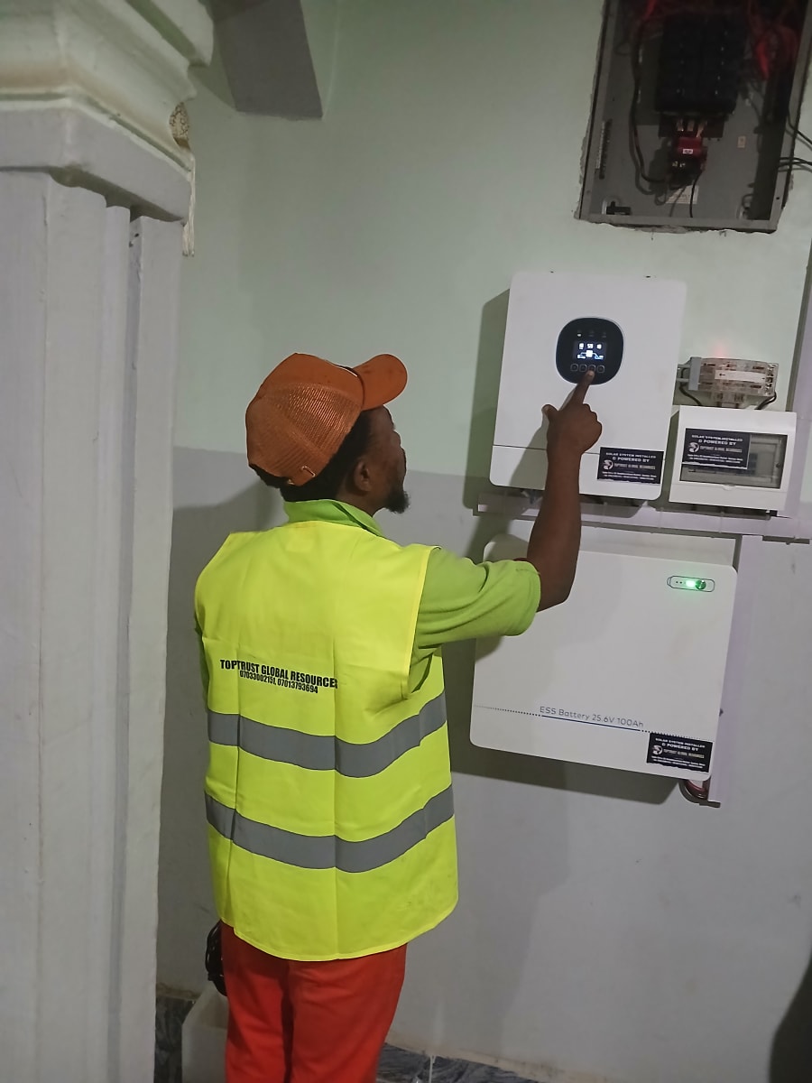 This is our 3.2kw solar solutions, design to power light, freezer, fridge, TV, fan, and light. For enquiries: 07033002151,08102332545 - 2