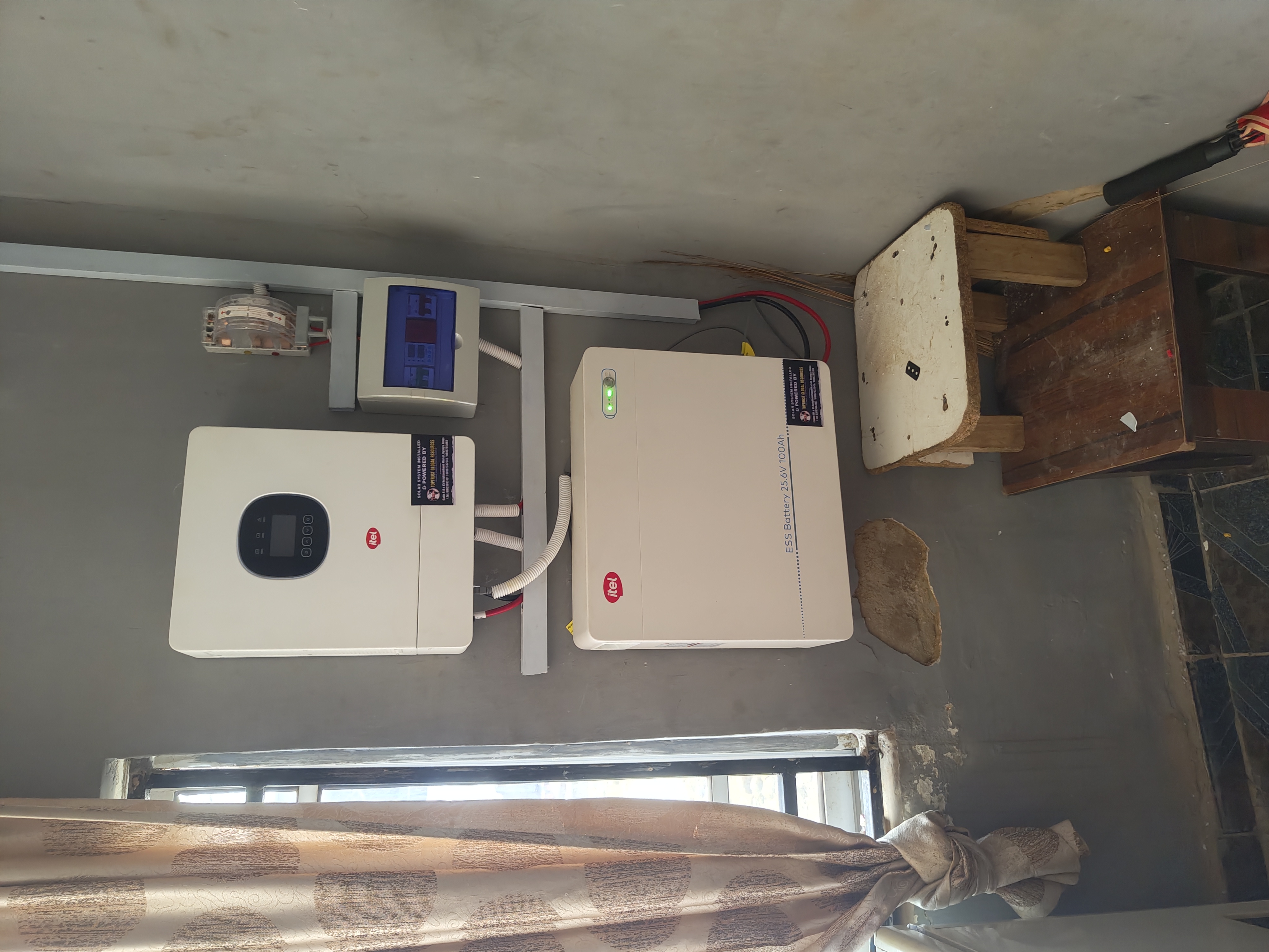 An installation of 3KVA 24V/ Transformer base Hybrid INVERTER WITH 3.6KW Lithium BATTERY, 2.1KW panels (6pcs) on the roof 📍Unguwan Romi Kaduna south OF KADUNA STATE - 4