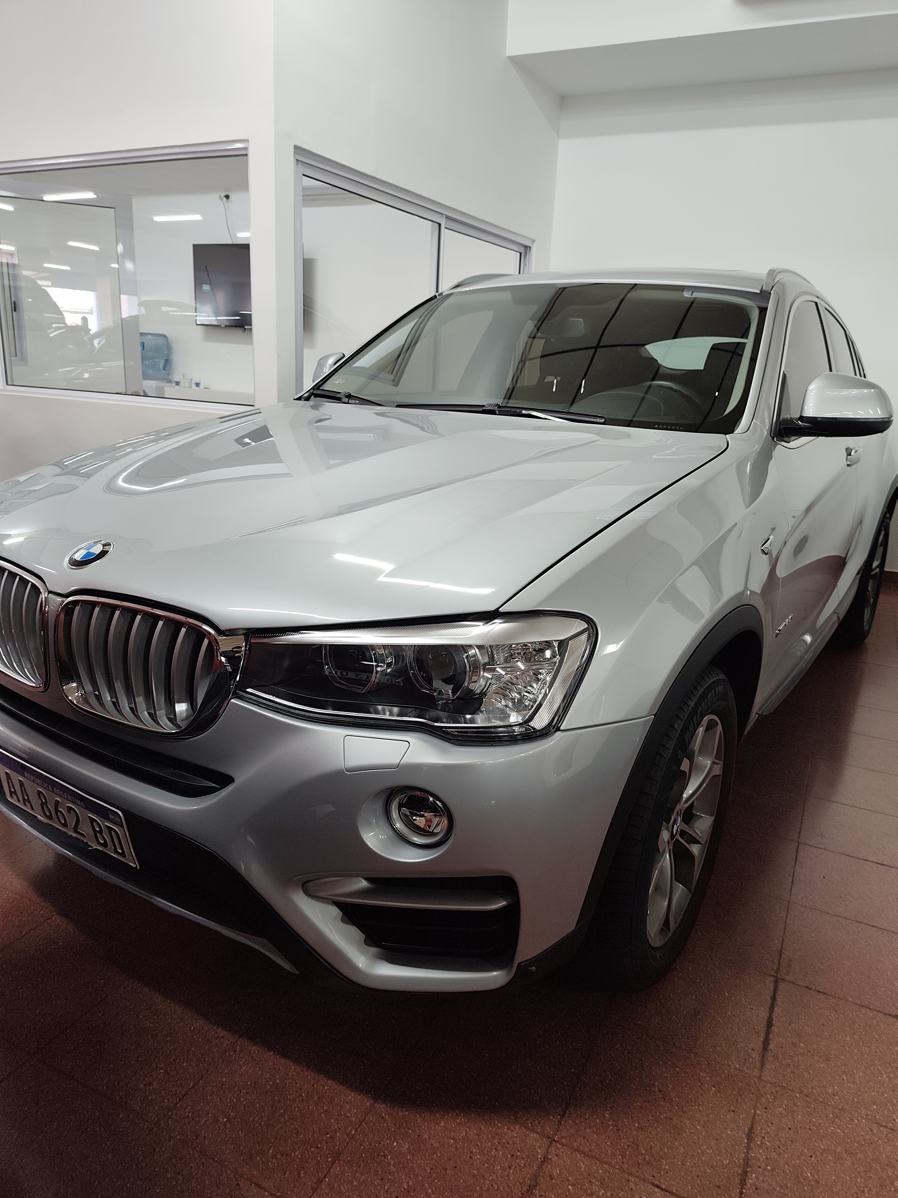 Auto X4 xDrive28i 