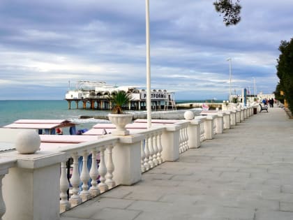 Эксперты: Состояние Приморской набережной Сочи не соответствует современным требованиям