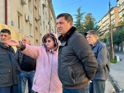 Алик Амбарцумян провел выездной прием граждан Новосочинского избирательного округа № 13