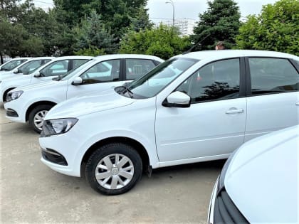 Курганинская ЦРБ получила три новых автомобиля