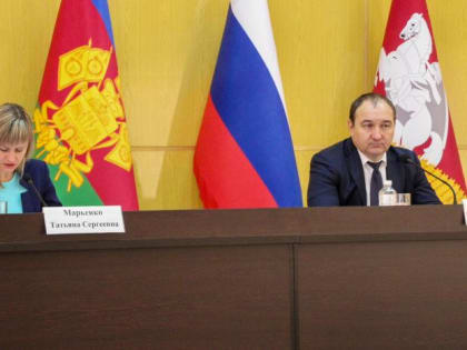 Глава Кущёвского района Илья Гузев провёл первое в 2023 году заседание районного проектного комитета