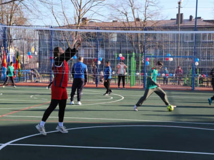 В Красноармейском районе открыли многофункциональную спортплощадку