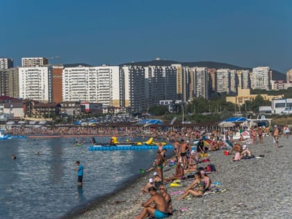 На Черноморском побережье ожидаются дожди и усиление ветра