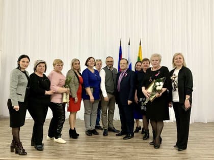 В ТИХОРЕЦКЕ СОСТОЯЛОСЬ ТОРЖЕСТВЕННОЕ НАГРАЖДЕНИЕ КО ДНЮ МЕСТНОГО САМОУПРАВЛЕНИЯ