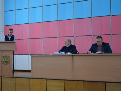 Сегодня в администрации района прошла очередная сессия Совета муниципалитета.