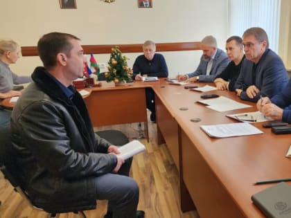 Депутаты избирательного округа «Лазаревский» провели прием граждан