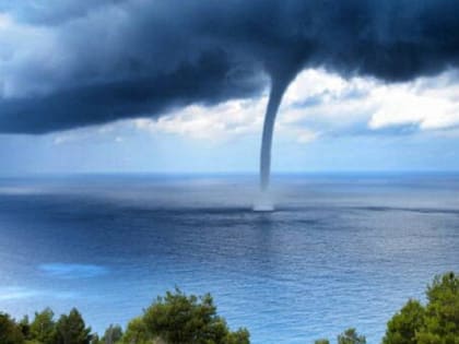 Сочи угрожают смерчи