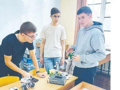 В средней школе №2 работают в проекте «Научился – научи»