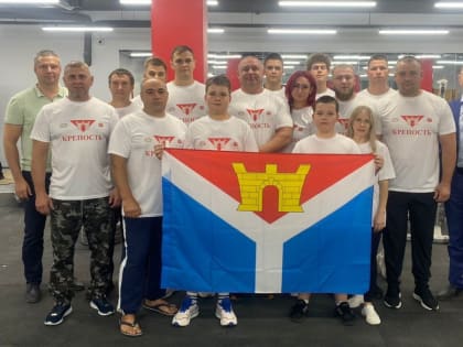 Спонсоры из Усть-Лабинска поддерживают пауэрлифтеров