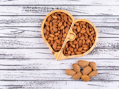 Не просто орех: контролирует давление и уровень сахара, защищает клетки от повреждений и старения